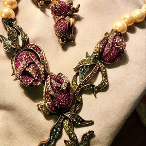 Heidi Daus W/ Clip On Earrings